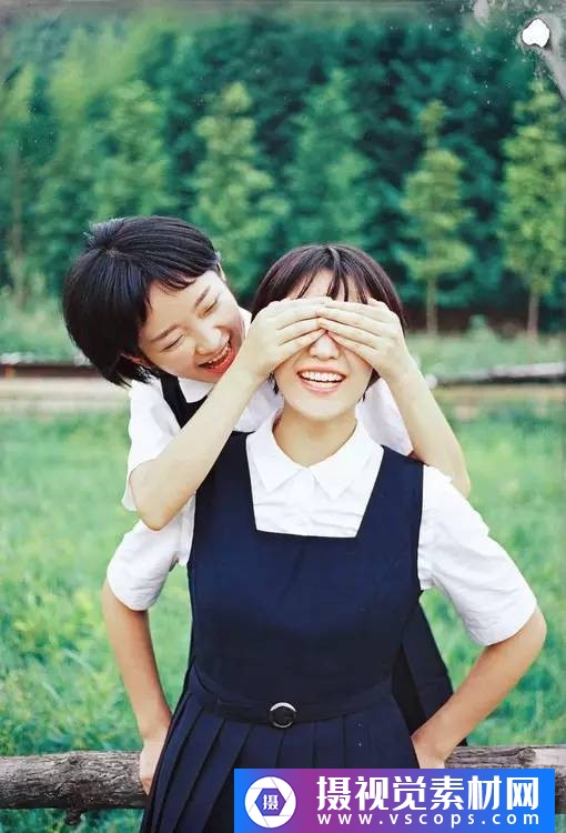 1576391808-0b5c35e9d025ee9