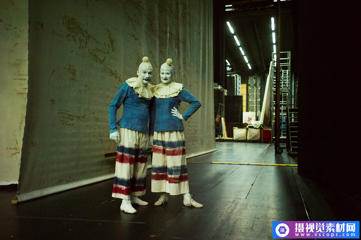 1576565046-68980bb7c1ac277